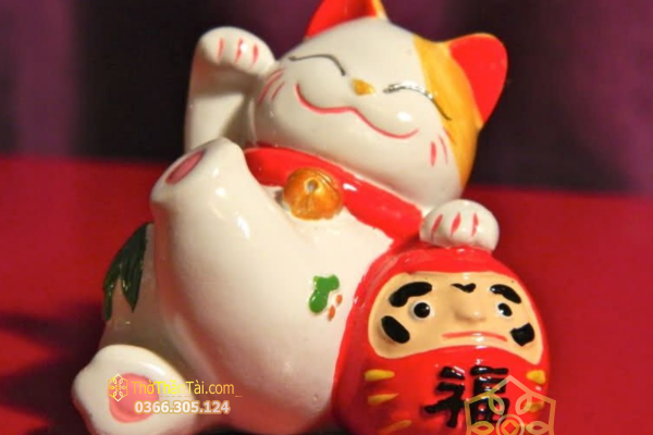 Mèo Thần tài Daruma