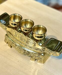 Kỷ Ngai Thờ 3 Chén Đồng Vàng