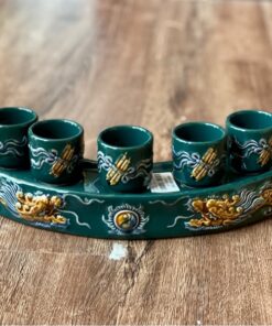 Kỷ Nước Cong 5 Chén Đắp Nổi Men Xanh Lục Bảo