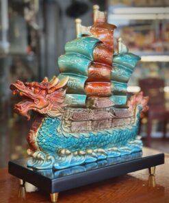 Thuyền Rồng Ngũ Sắc