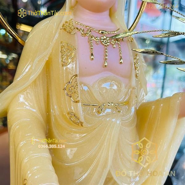Tượng Phật Bà Quan Thế Âm Bột Đá Vàng Đứng Trên Đài Sen