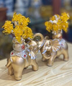 Tượng Voi Phong Thủy Màu Vàng Kim Tiền