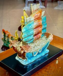 Thuyền Buồm Song Long Ngũ Sắc