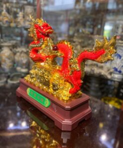 Tượng Rồng Đỏ Cuộn Rương Vàng