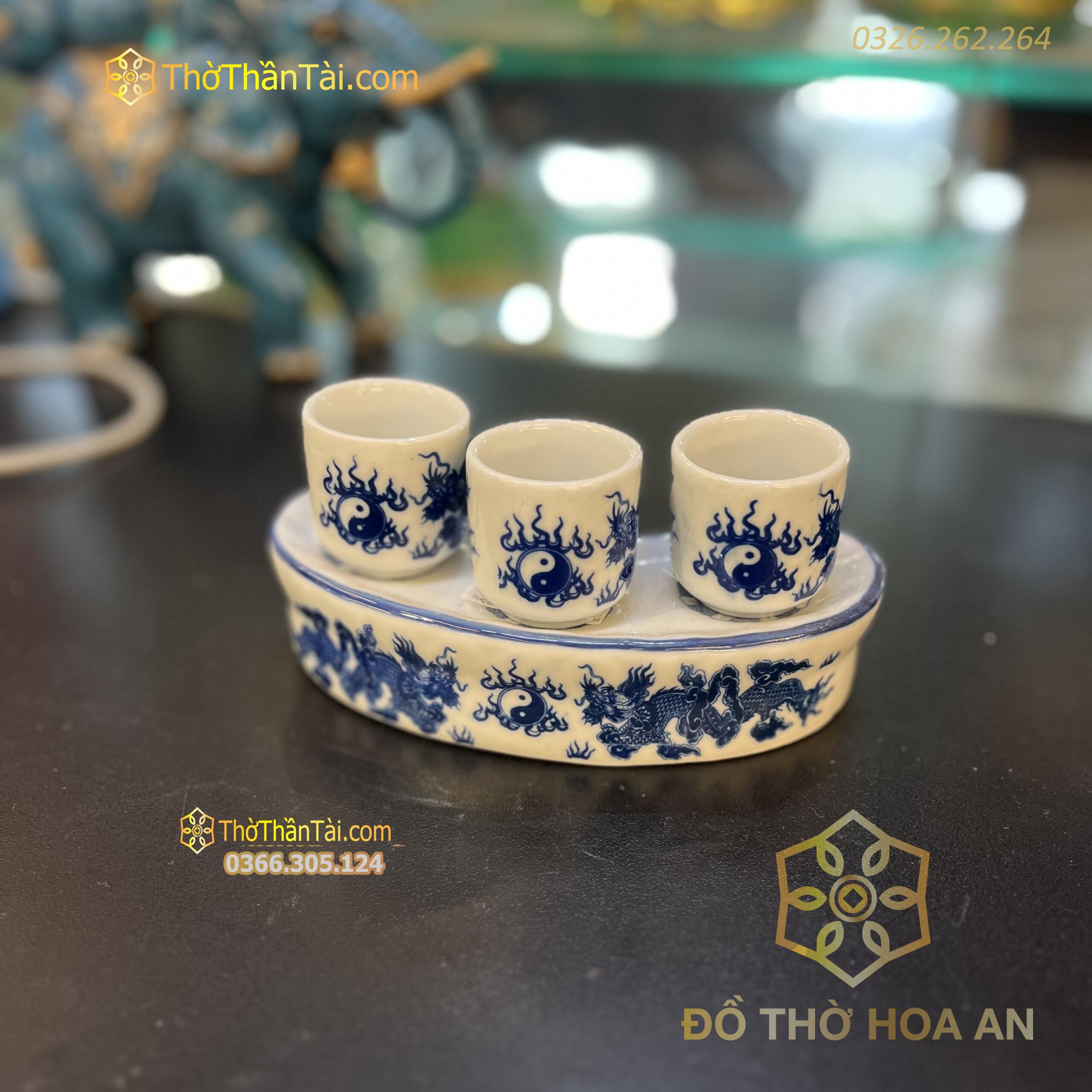Khay/ Kỷ 3 Chén Nước Rồng Cong Men Lam