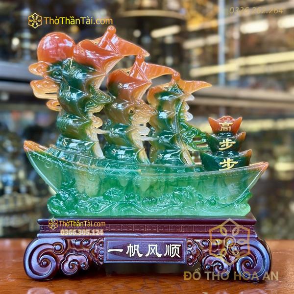 Thuyền Buồm Ngọc Bích