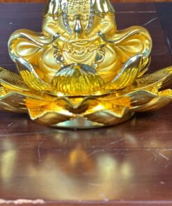Tượng Phật Quan Âm Bồ Tát Tọa Đài Sen Để ÔTô
