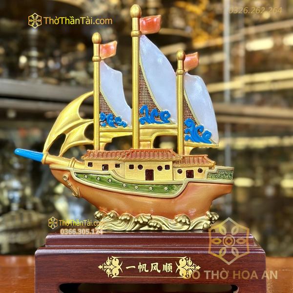 Thuyền Buồm Ngũ Sắc Vàng
