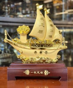 Thuyền Buồm Chiêu Tài Vàng Kim