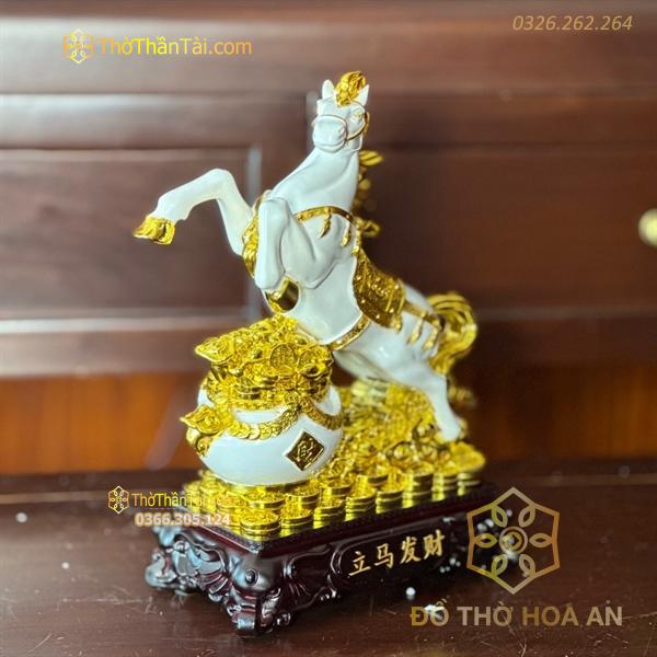 Ngựa Trắng Chiêu Tài Rước Lộc