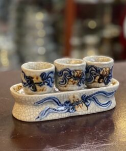 Khay/ Kỷ Nước 3 Chén Men Rạn Đắp Nổi