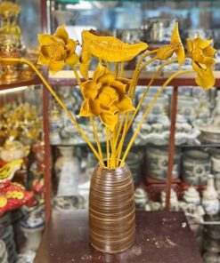Cành Hoa Sen Gỗ Mít Màu Vàng