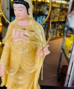 Tượng Phật Bà Quan Thế Âm Bột Đá Vàng Đứng Trên Đài Sen