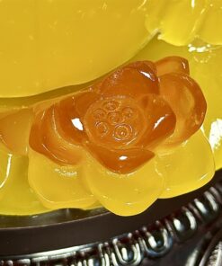 Cóc Thiềm Thừ Tọa Hoa Phong Thuỷ Xoay Đế Gỗ Vàng Mật Ong