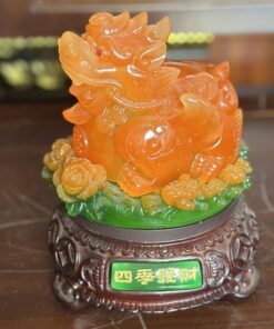 Tỳ Hưu Phong Thuỷ Tọa Hoa Đế Gỗ Xoay Đỏ Lưu Ly