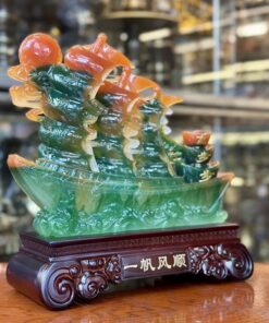 Thuyền Buồm Ngọc Bích