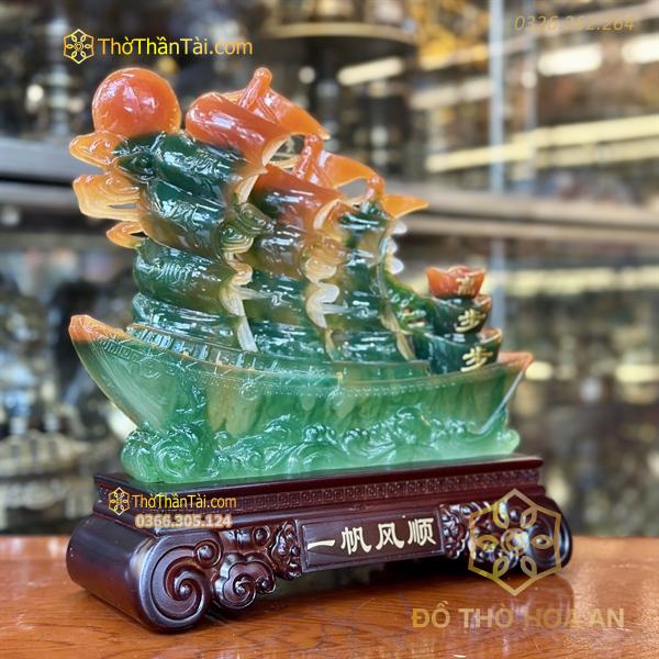 Thuyền Buồm Ngọc Bích