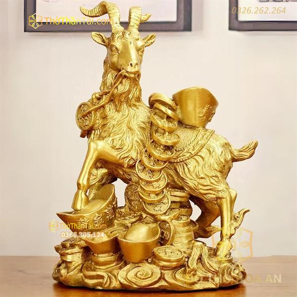 Tượng Dê Cõng Tiền Vàng Tài Lộc
