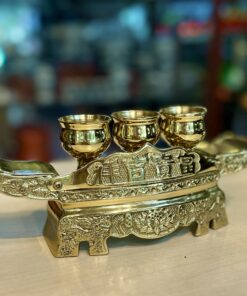 Kỷ Ngai Thờ 3 Chén Đồng Vàng