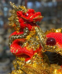 Tượng Rồng Đỏ Cuộn Rương Vàng