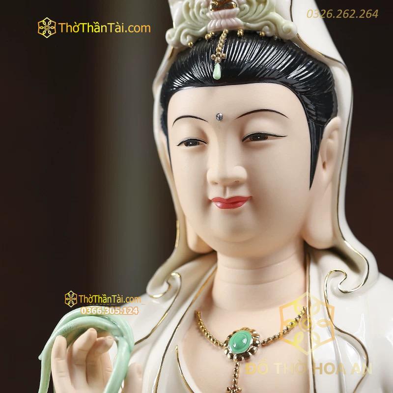 Tượng Quan Âm Ngồi Đài Sen Sứ Đức Hóa