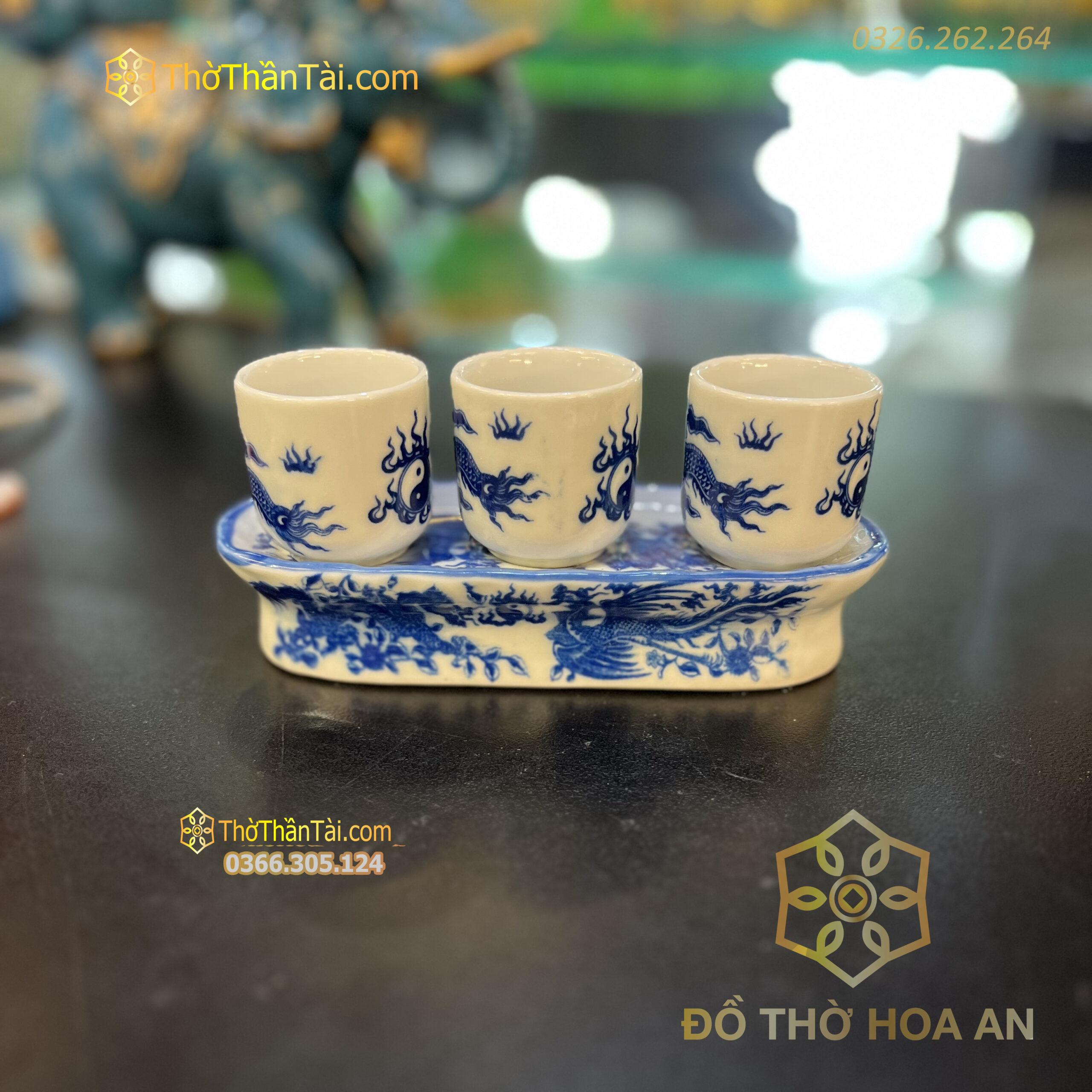 Khay/ Kỷ 3 Chén Nước Rồng Thẳng Men Lam