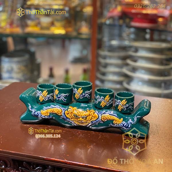 Kỷ/ Ngai Nước 5 Chén Men Xanh Lục Bảo Đắp Nổi
