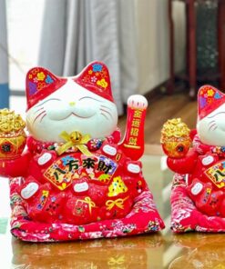 Mèo Thần Tài Đỏ Bát Phương Chiêu Tài