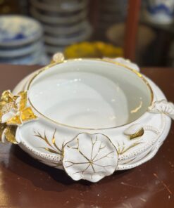 Bát Thả Hoa/ Bát Minh Đường Tụ Thuỷ Liên Hoa Men Trắng Vẽ Vàng Màu Trắng