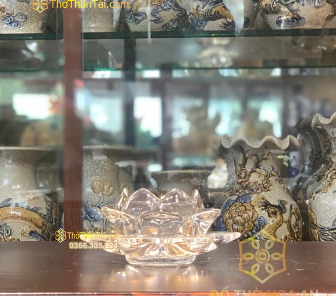 Chân Nến Thủy Tinh Hoa Sen Trắng