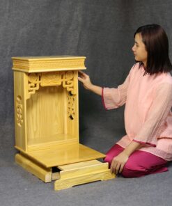 Bàn Thờ Thần Tài Hiện Đại Gỗ Sồi Triện Sen Màu Vàng