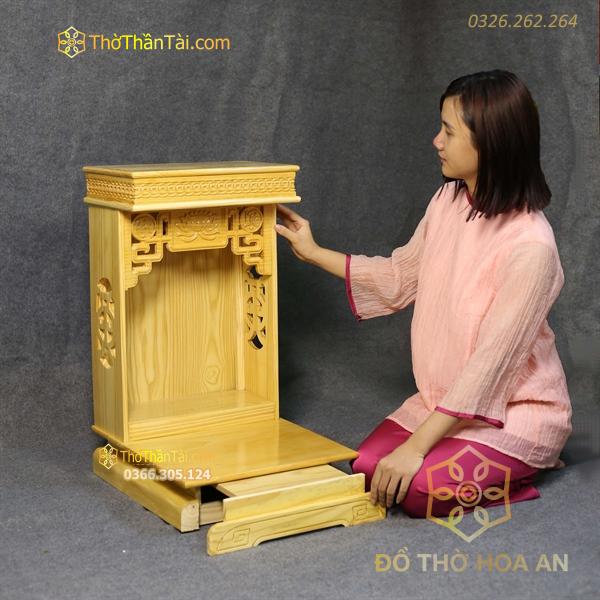 Bàn Thờ Thần Tài Hiện Đại Gỗ Sồi Triện Sen Màu Vàng