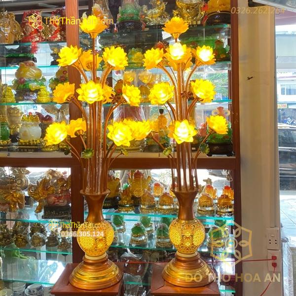 Đèn Thờ Hoa Sen 13 Bông Lưu Ly Thân Sứ