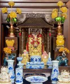 Bộ Ban Thờ Thần Tài Gỗ Gụ Một Mái Chùa Kết Hợp Sứ Men Ngọc
