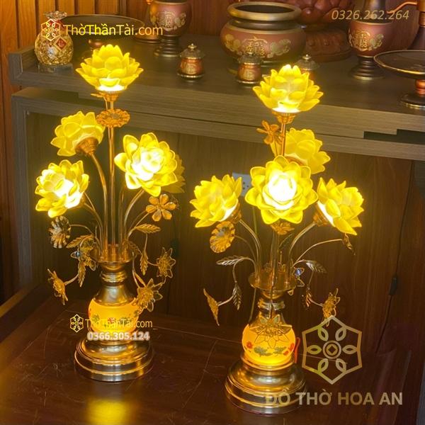 Đèn Thờ Hoa Sen 5 Bông Lưu Ly Thân Rủ
