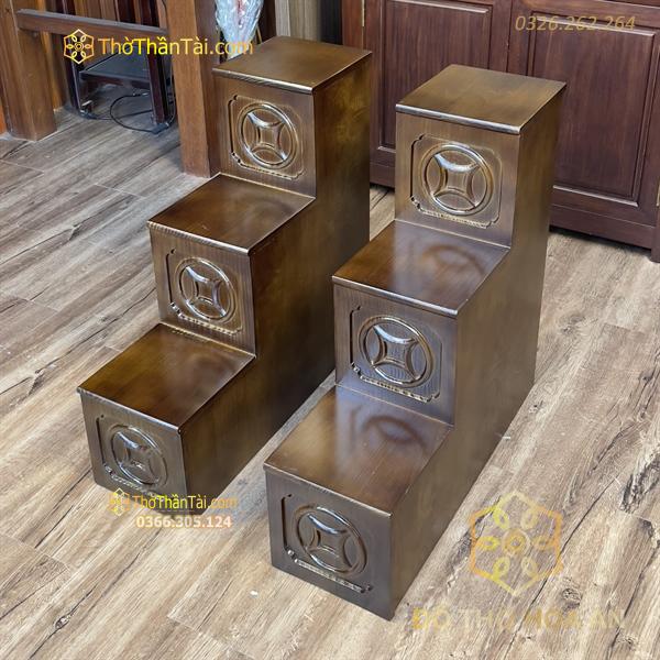 Bục Tam Cấp Kê Bàn Thờ Thần Tài Gỗ Thông Màu Óc Chó Đục Tiền