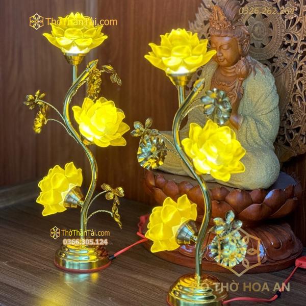 Đèn Thờ Hoa Sen 3 Bông Lưu Ly Thân Cong