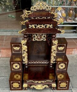 Combo Ban Thờ Thần Tài 3 Mái Gỗ Xoan Cột Rồng Dát Vàng Màu Óc Chó Và Bục Tam Cấp Bàn Thờ Thần Tài Xoan Vân Đục Dát Vàng