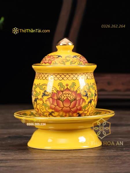Chóe Thờ Sứ Gấm Vàng