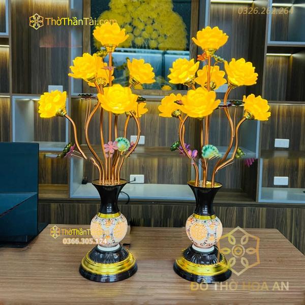 Đèn Thờ Hoa Sen 7 Bông Lưu Ly Bình Thân Sứ