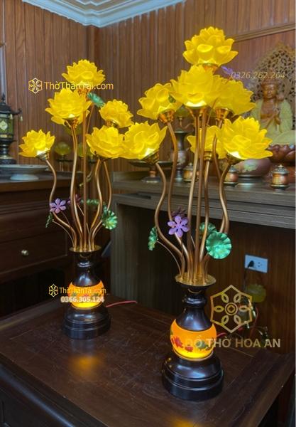 Đèn Thờ Hoa Sen Lưu Ly 7 Bông Thân Ngọc Đen