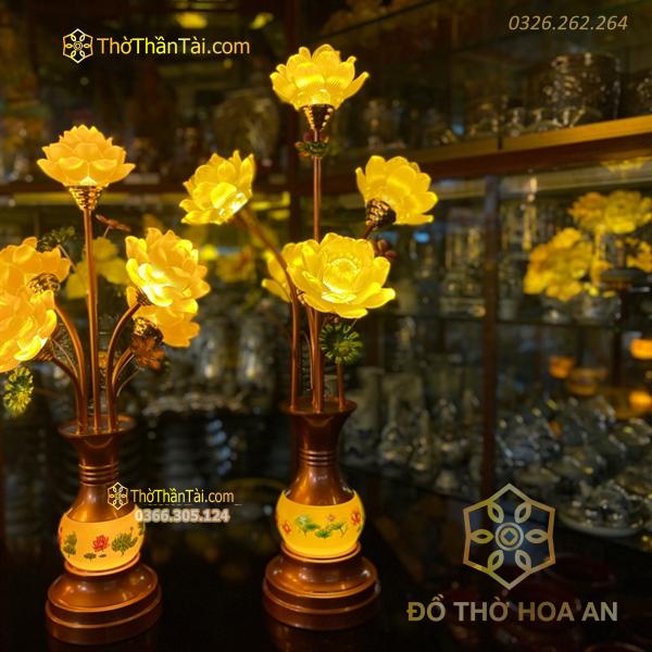 Đèn Thờ Hoa Sen 5 Bông Lưu Ly Thân Ngọc