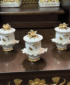 Chóe Thờ Bạch Ngọc Kim Sen