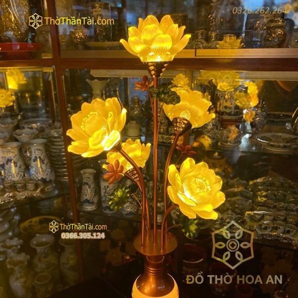 Đèn Thờ Hoa Sen 5 Bông Lưu Ly Thân Ngọc