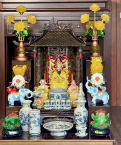 Bộ Ban Thờ Thần Tài Gỗ Gụ Một Mái Chùa Kết Hợp Sứ Men Rạn Vẽ