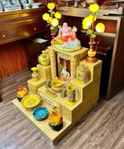 Bộ Ban Thờ Thần Tài Thổ Địa Gỗ Xoan Mái Bằng Cột Rồng Màu Vàng Sứ Gấm Vàng