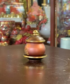 Chóe Thờ Đồng Nâu Khắc Chữ Nổi