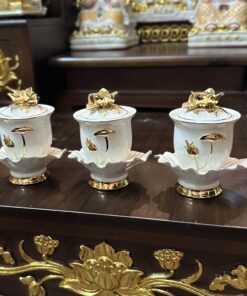 Chóe Thờ Bạch Ngọc Kim Sen