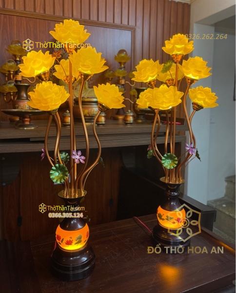 Đèn Thờ Hoa Sen Lưu Ly 7 Bông Thân Ngọc Đen