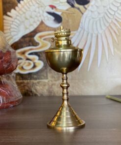 Đèn Dầu Bằng Đồng Chân Cao